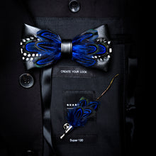 Charger l'image dans la galerie, Broche et Nœud papillon en plumes naturelles pour Homme.