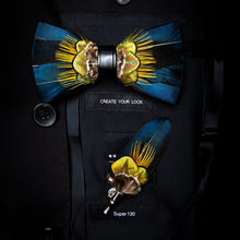 Charger l'image dans la galerie, Broche et Nœud papillon en plumes naturelles pour Homme.